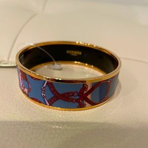 Authentic New Hermès wide Bangle Size 62